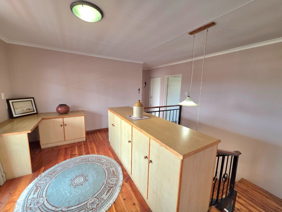4 Bedroom Property for Sale in La Provance Free State